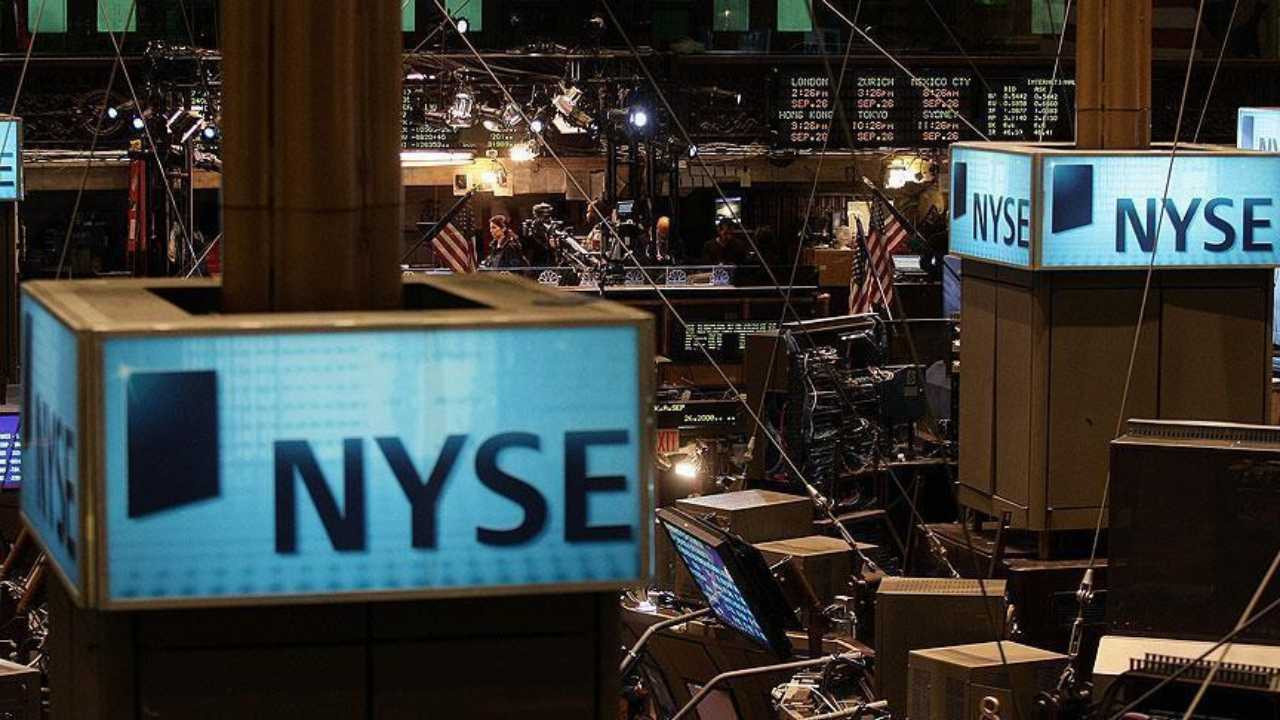 New York borsası karışık seyretti: Çip krizi teknoloji hisselerini vurdu